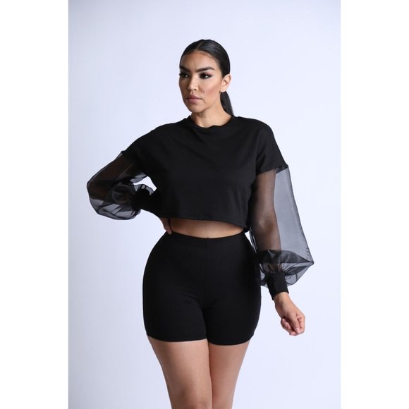 Boutique Tops - Women's Casual Crew Neck Organza Puff Sleeve Top & Elastic Waist Shorts 2Pcs Set